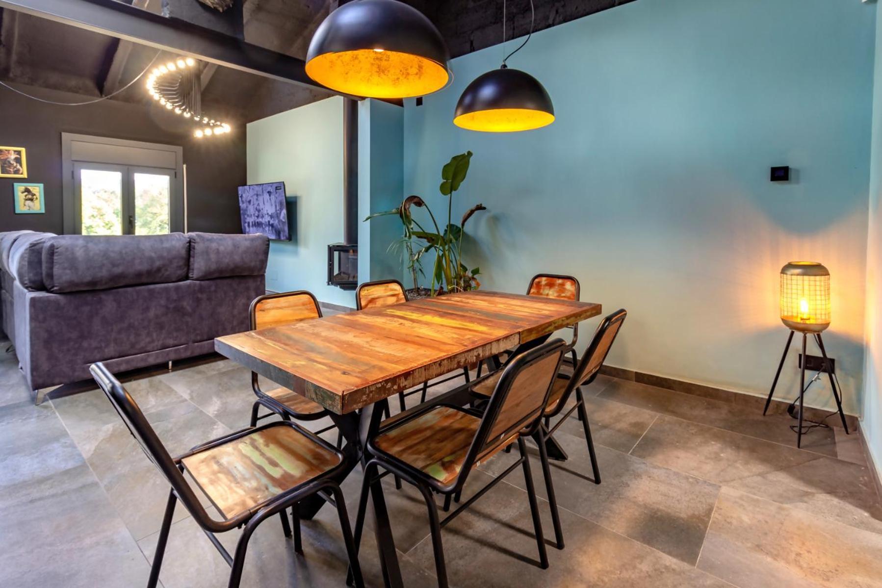 Holiday home Black House Sorprendente Casa Estilo Industrial Olot