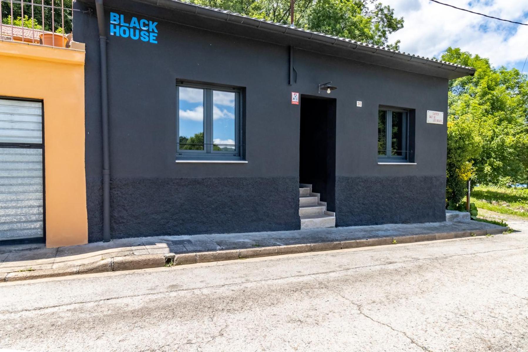 Black House Sorprendente Casa Estilo Industrial Holiday home
